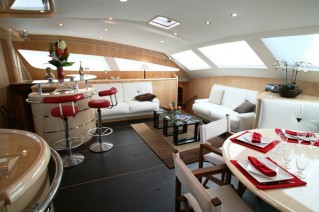 MATAU Salon